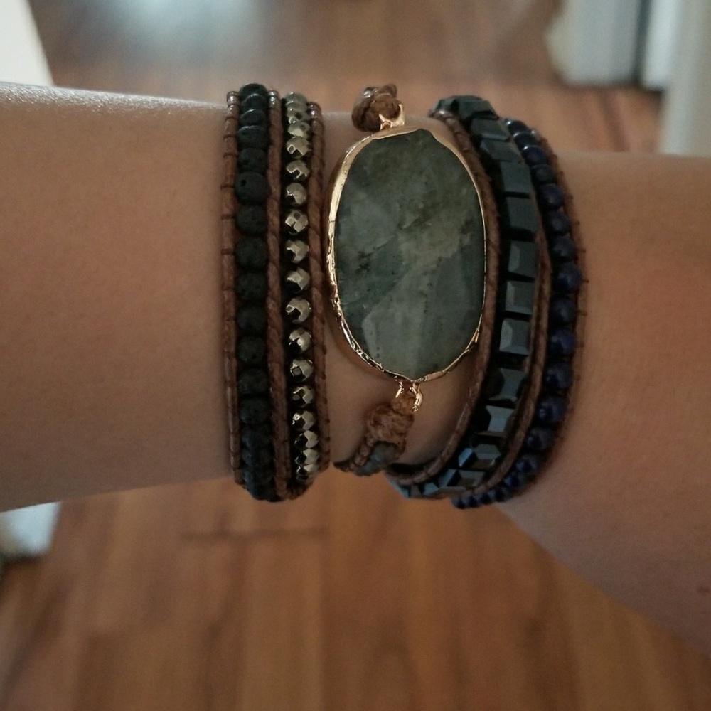 NATURAL AMAZONITE STONE & GLASS BRACELET - Picture 3 of 6
